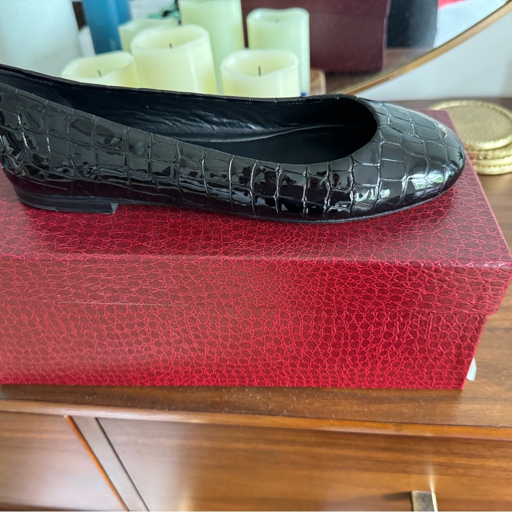 Tamara Mellon Black Flats & Loafers